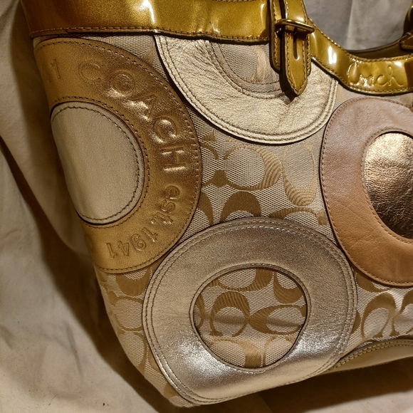 Coach carly tote - Picture 2 of 10